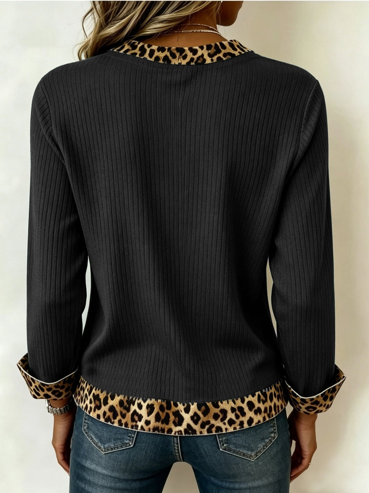 Lillian V-Neck Top