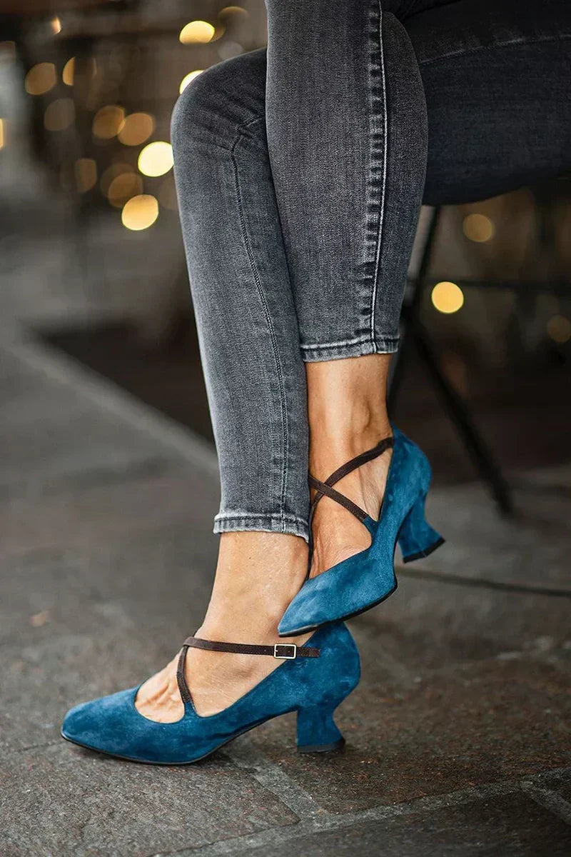 Nura™ | Heeled shoes with Crisscross Strap